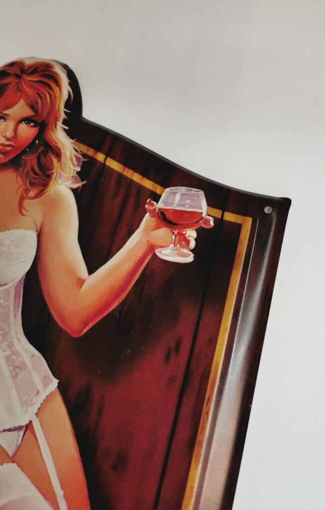 PLAQUE METAL RELIEF BOURBON ET PIN UP 39 X 60 CM - Photo N°3