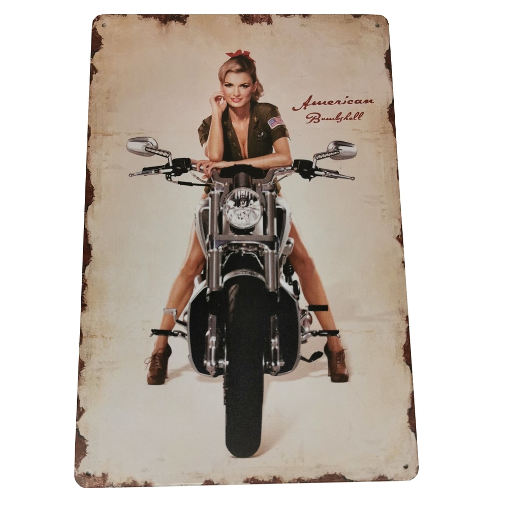 PLAQUE METAL 20 X 30 cm PIN UP SUR MOTO - Photo N°1