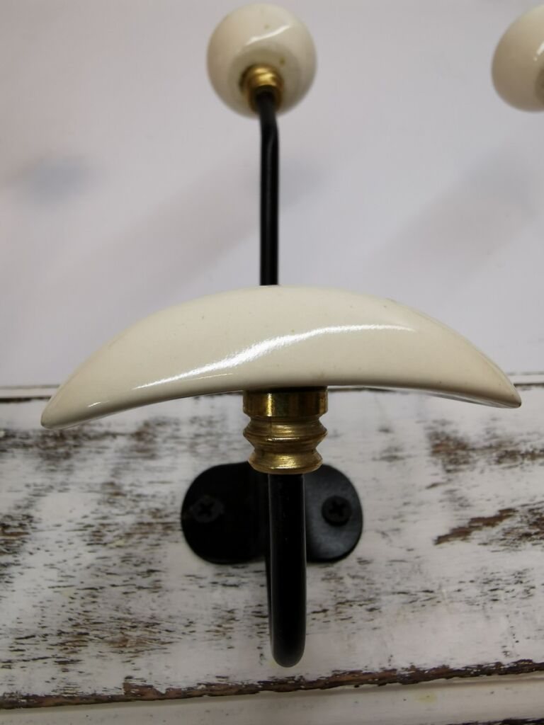 PATERE QUALITES 4 TETES 48 CM BLANC PATINE ET CERAMIQUE - Photo N°3