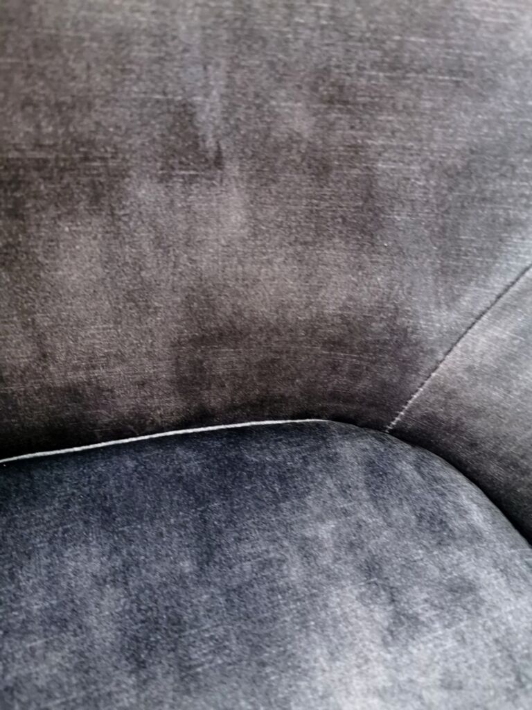 CHAISE CASTA VELOURS PIEDS NOIR METAL TISSU VELOURS ANTHRACITE 48 X 88 X 62 CM - Photo N°7