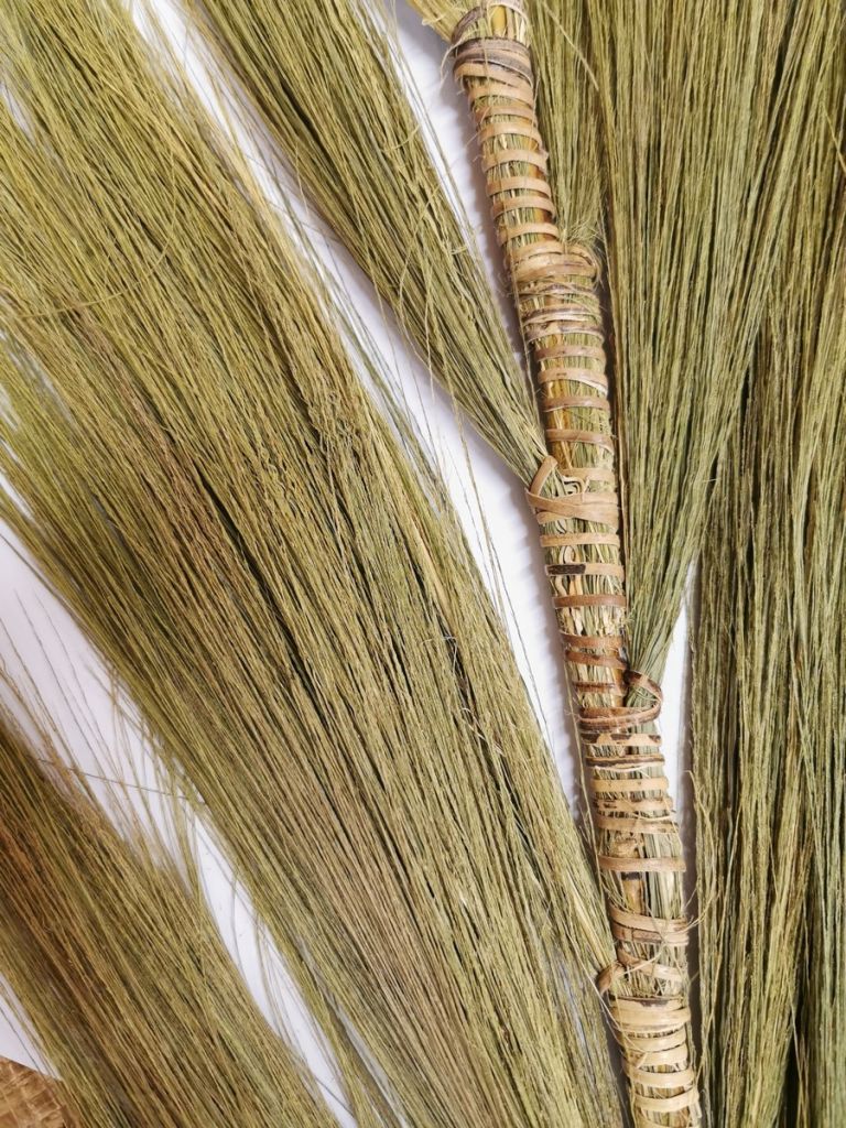 PLUME DECORATIVE SUR TIGE DE BAMBOU FLEUR DE RAYUNG  20 X 200 X 8 CM - Photo N°2