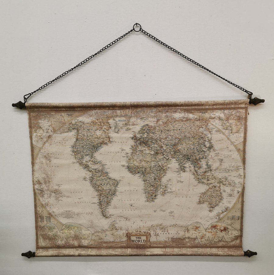 TOILE LIN 130 X 4 X 82 MAPPEMONDE SUSPENDUE PAR CHAINE - Photo N°1