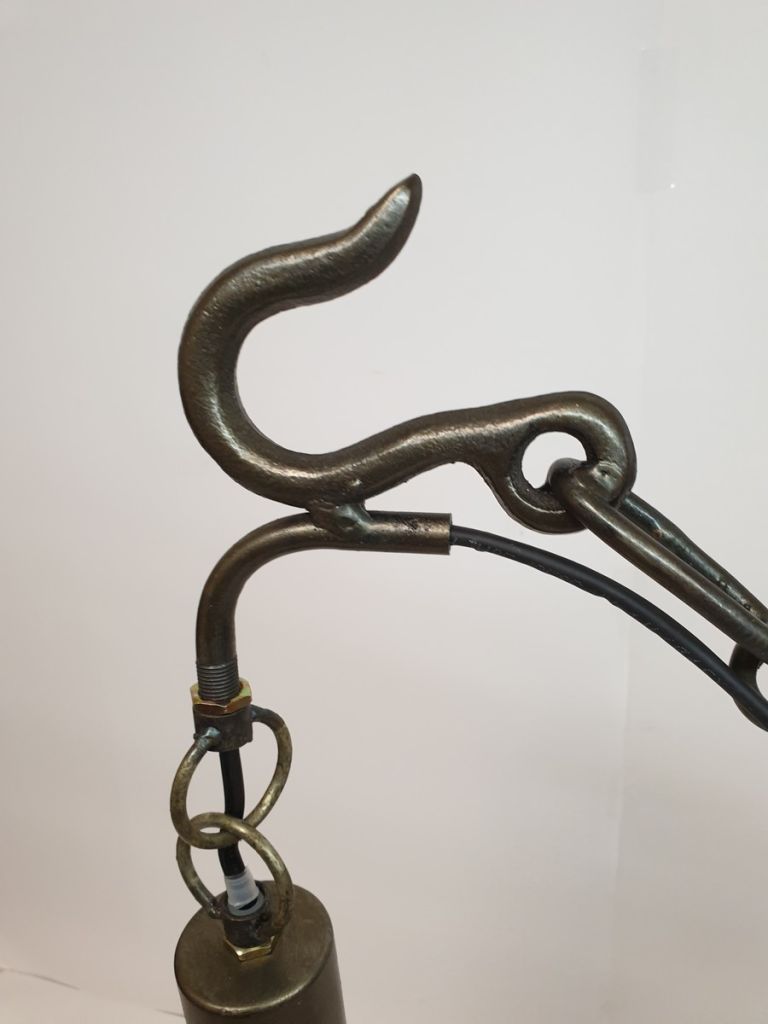 LAMPE A POSER MÉTAL AVEC CROCHET METAL  24 X 68 X 19 CM - Photo N°5