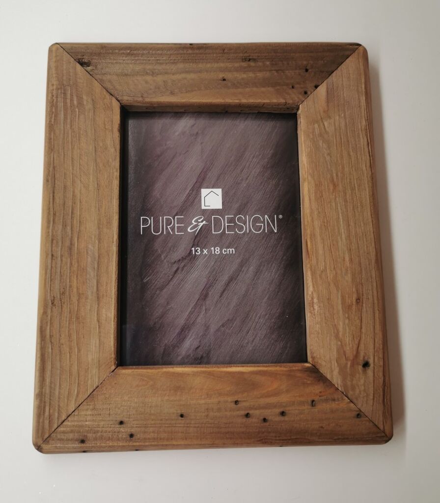 CADRE PHOTO EN PIN BROSSE 21.5 x 26.5 x 2 cm - Photo N°2