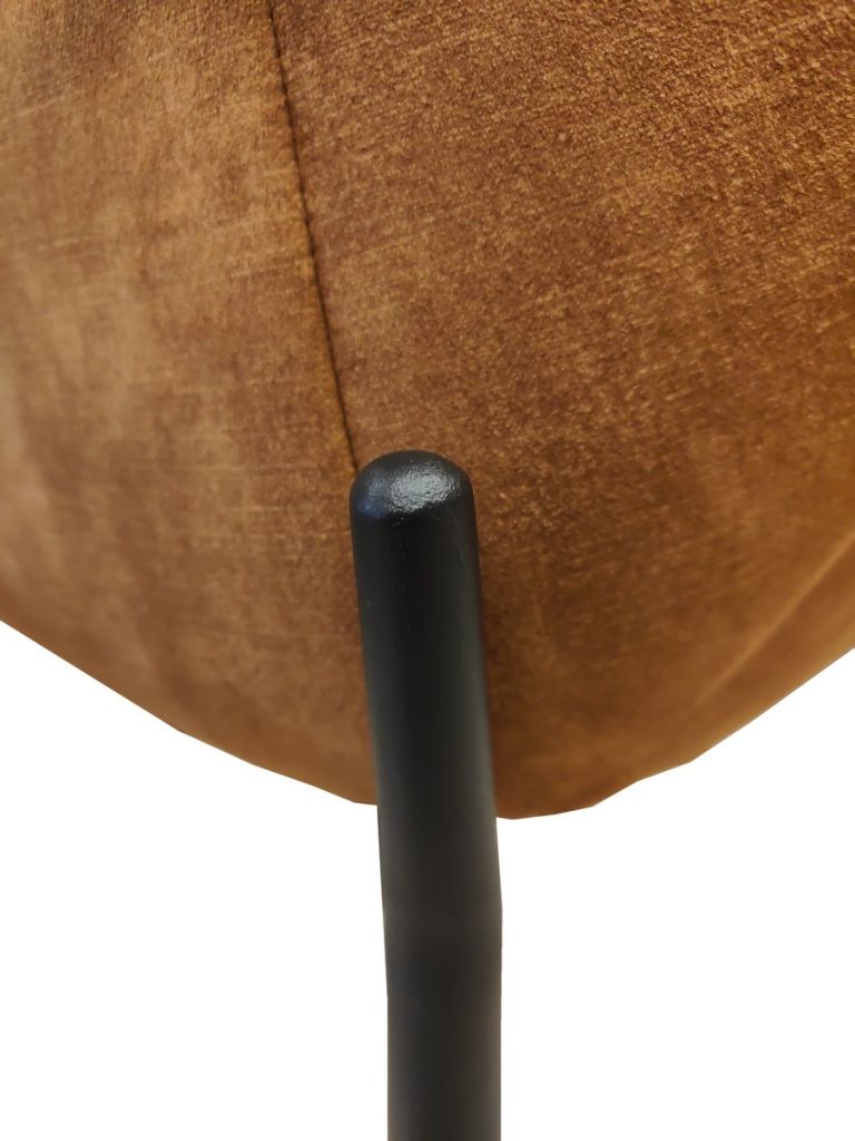 CHAISE REMON KARESE VELOURS OCRE PIEDS METAL POUDRE NOIR 53 X 62 X 91 CM - Photo N°5