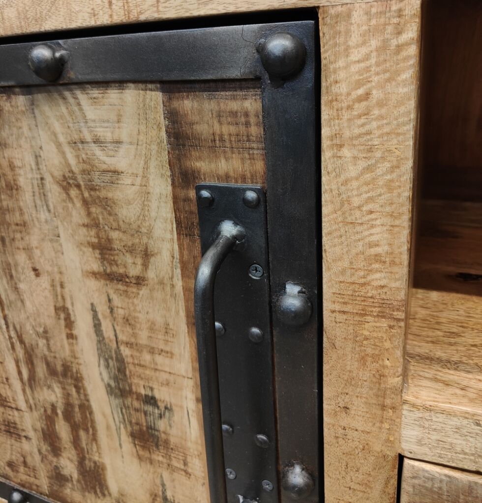 MEUBLE TV MANGUIER ET METAL 2 PORTES 150 X 45 X 60 CM - Photo N°2