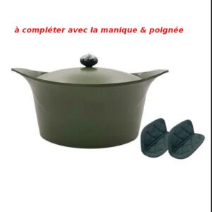 L'INCROYABLE COCOTTE 24 CM COULEUR VERT FOUGERE SANS BOUTON NI MANIQUE