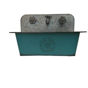 JARDINIERE EN METAL BLEU NATURE PETALES ET BOURGEONS ROBINET 40 X 26 X 26 CM