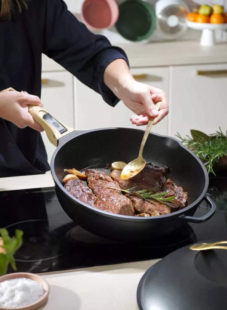 LA FABULEUSE POELE 28 CM COULEUR NOIR METEOR POELE 8 EN 1 - Photo N°4