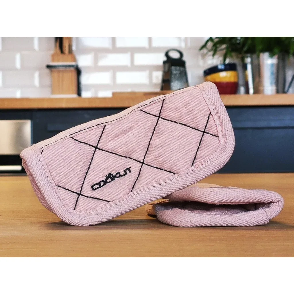 PAIRE DE MANIQUES POUR COCOTTE COTON COULEUR GUIMAUVE - Photo N°1