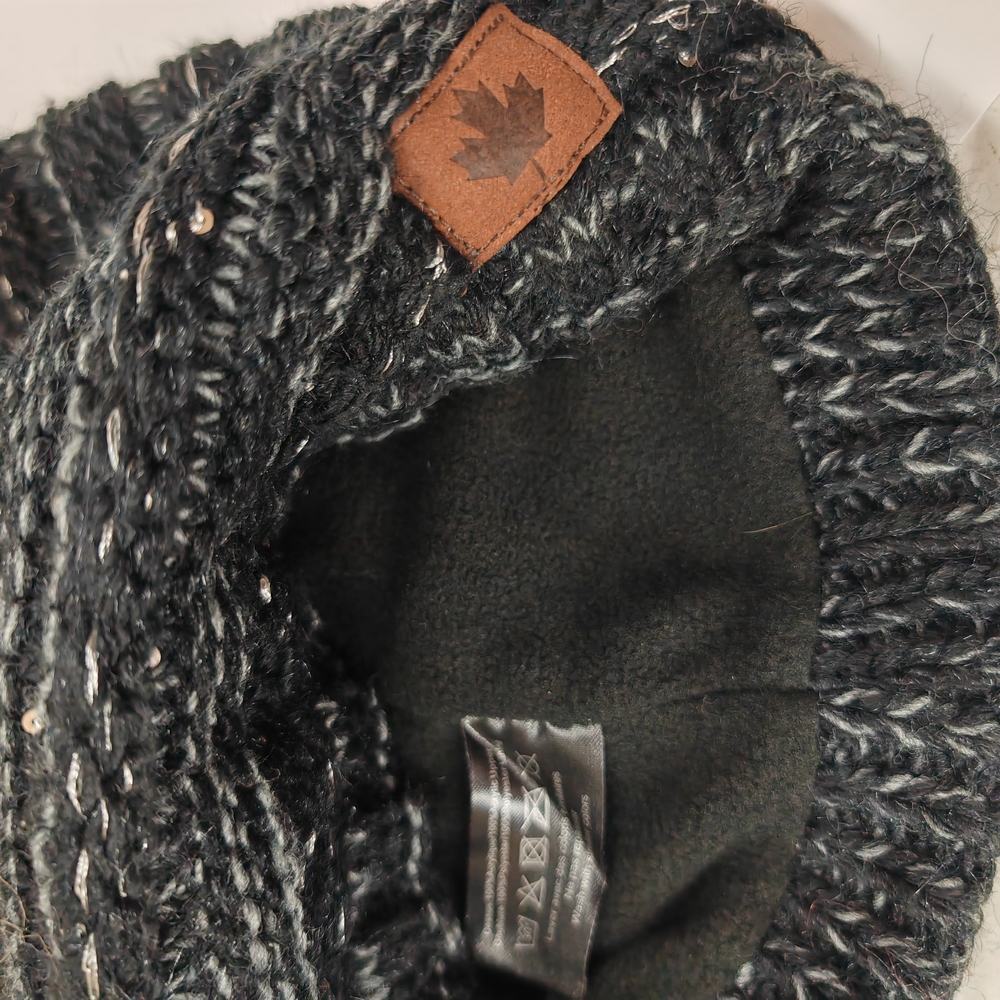 BONNET DOUBLURE POLAIRE POMPON COULEUR NOIR ET GRIS 24 X 30 CM - Photo N°4