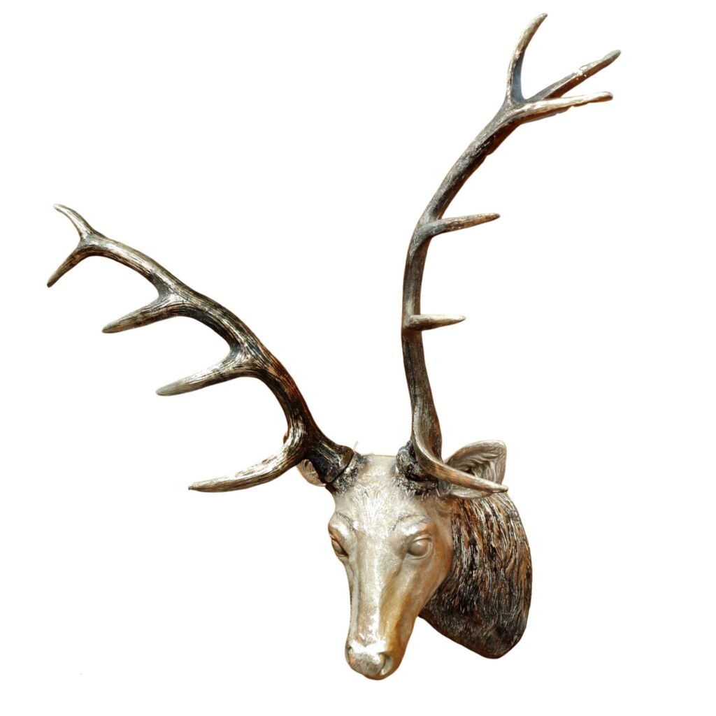 TETE DE CERF A FIXER AU MUR EN RESINE ASPECT METAL ARGENT 76 CM - Photo N°5