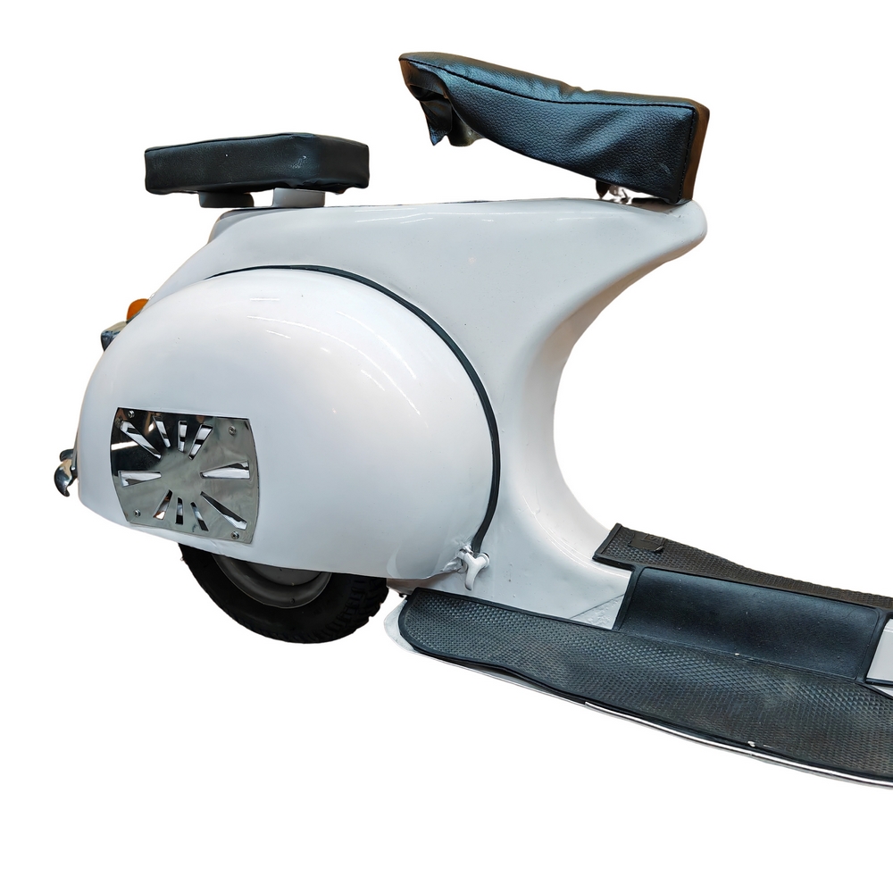 1/2 SCOOTER VESPA BLANC IVOIRE 150 X 100 X 30 CM - Photo N°5