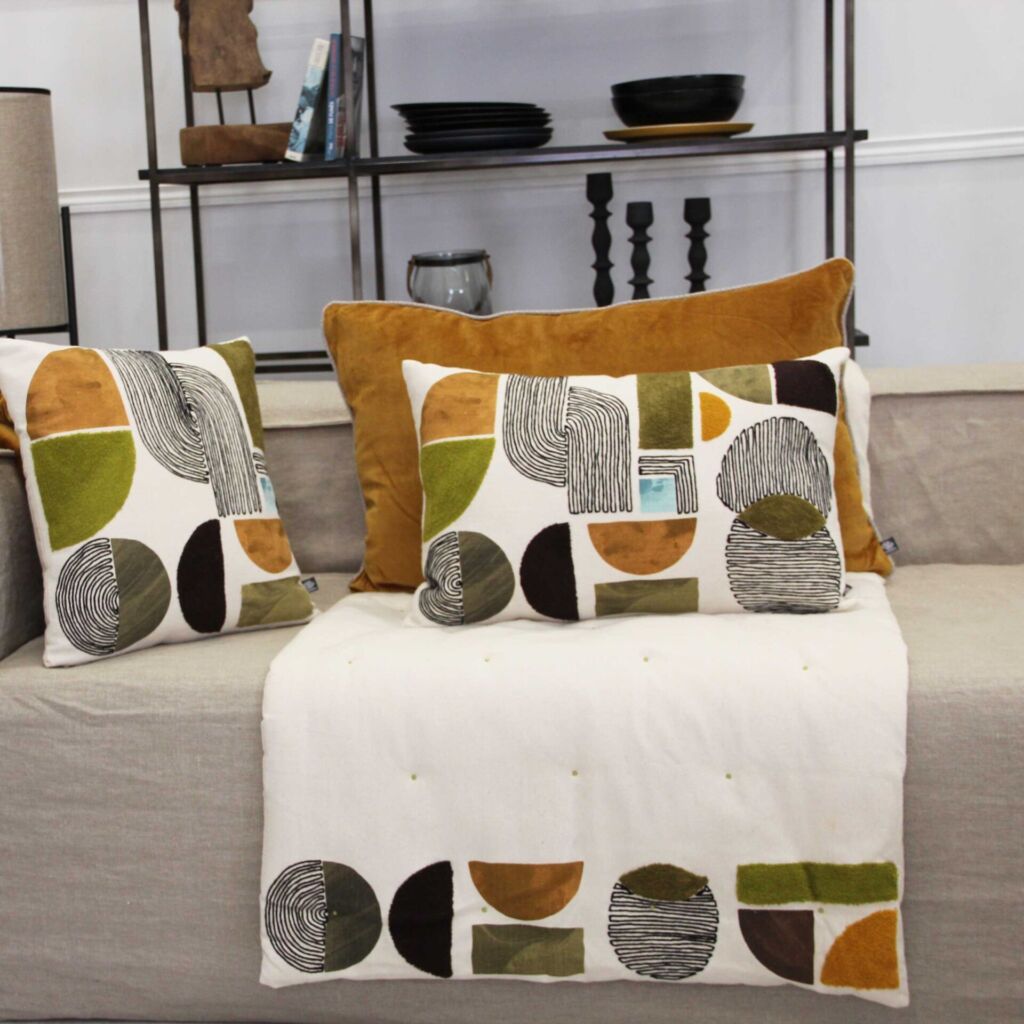 COUSSIN KALI IMPRIME BRODE 45 X 45 KAKI - Photo N°3