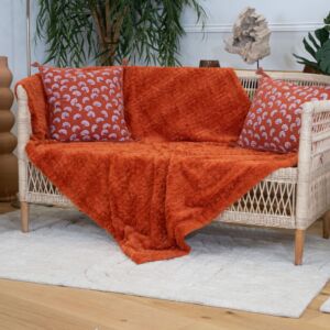 PLAID ELEGANCE COULEUR TERRE CUITE FAUSSE FOURRURE EN RELIEF 130 X 170 CM