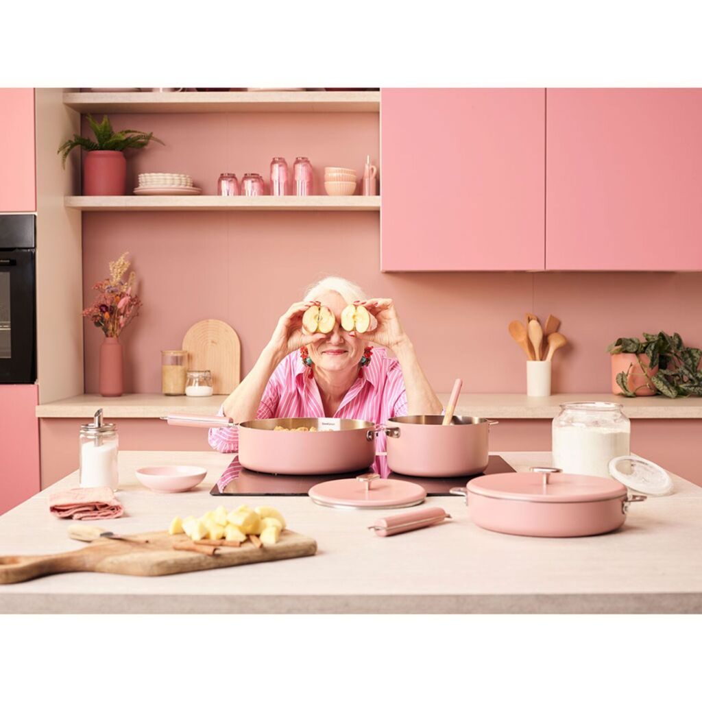 LA MERVEILLEUSE POELE INOX 24 CM COULEUR ROSE GUIMAUVE - Photo N°2