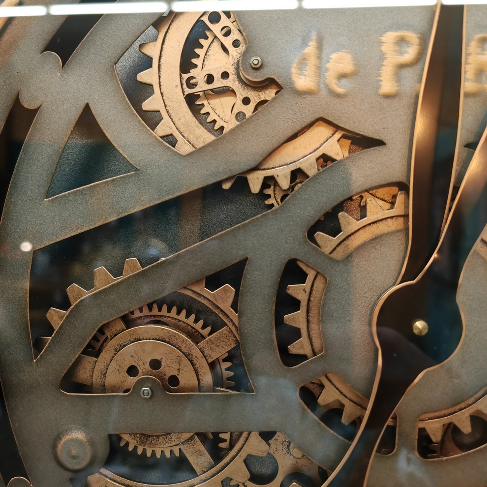 HORLOGE METAL BRONZE AVEC MECANISME TOURNANT 100 X 13.5 X 100 CM - Photo N°5