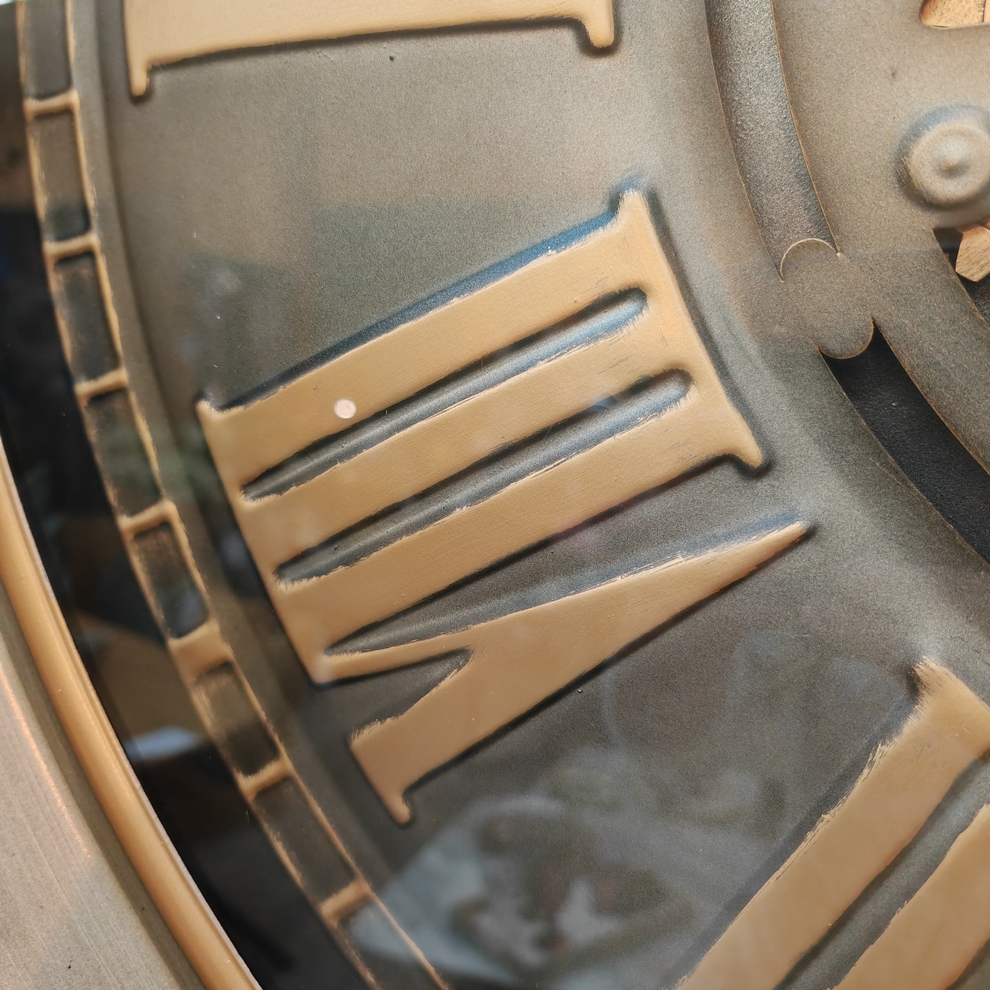 HORLOGE METAL BRONZE AVEC MECANISME TOURNANT 100 X 13.5 X 100 CM - Photo N°4