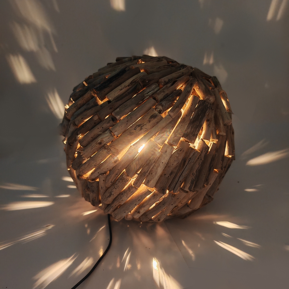 LAMPE SPHERE EN BOIS FLOTTE  DIAMETRE 30 CM - Photo N°4