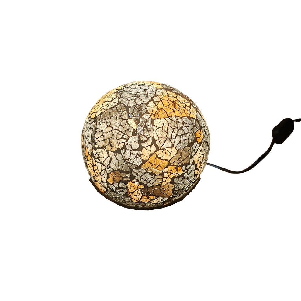 LAMPE BOULE EN VERRE MOSAIQUE OR ET GRIS 20 CM - Photo N°1