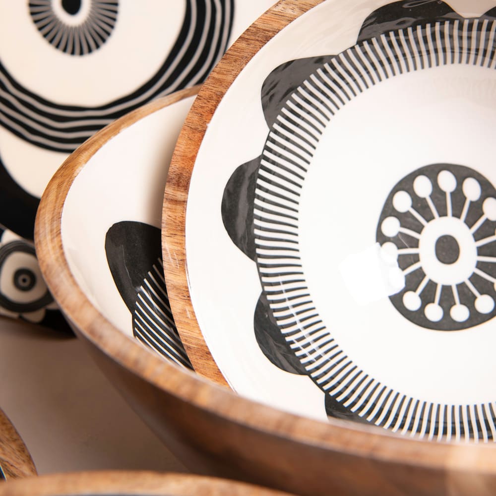 SALADIER ZANZIBAR BOIS DE MANGUIER ET DECOR BLANC ET NOIR 35 X 15 CM - Photo N°3