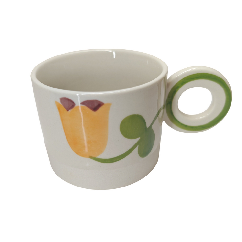 GRANDE TASSE DAPHNE EN GRES FLEUR JAUNE 9 x 7.2 cm - Photo N°1