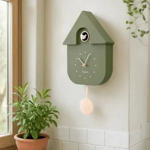 HORLOGE MAISON COUCOU FISURA COULEUR OLIVE 21.5 X 41.5 X 8 CM