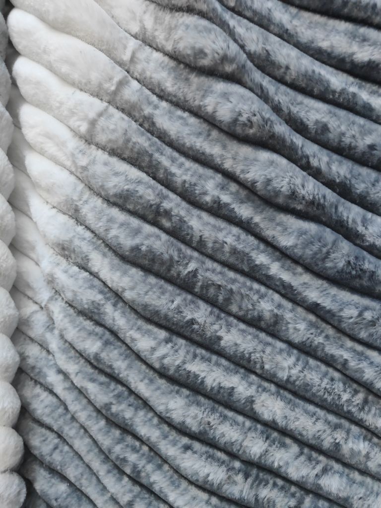 PLAID GROSSES COTES ARWEN FACON TIE AND DIE COULEUR GRIS 127 X 152 CM POLYESTER - Photo N°5